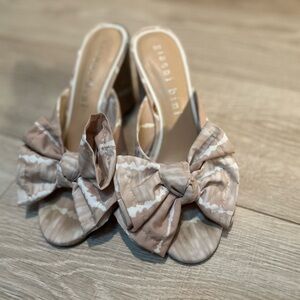 Gianni Bini Beige Bow Mules